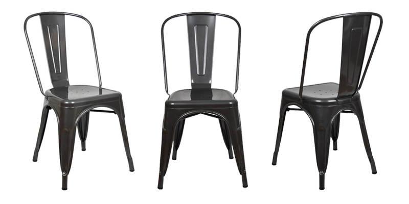 Las sillas vintage de moda son las sillas Tolix en acero, usadas en restaurantes