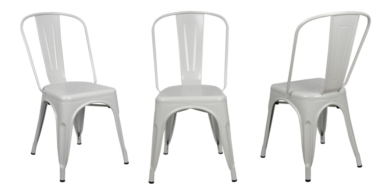 Las sillas vintage de moda son las sillas Tolix en acero, usadas en restaurantes